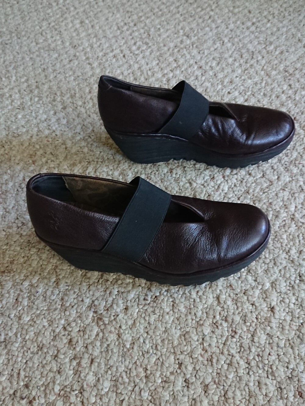 Fly London Yasi Wedge Mary Jane Shoes in a dark brown leather size 8.5